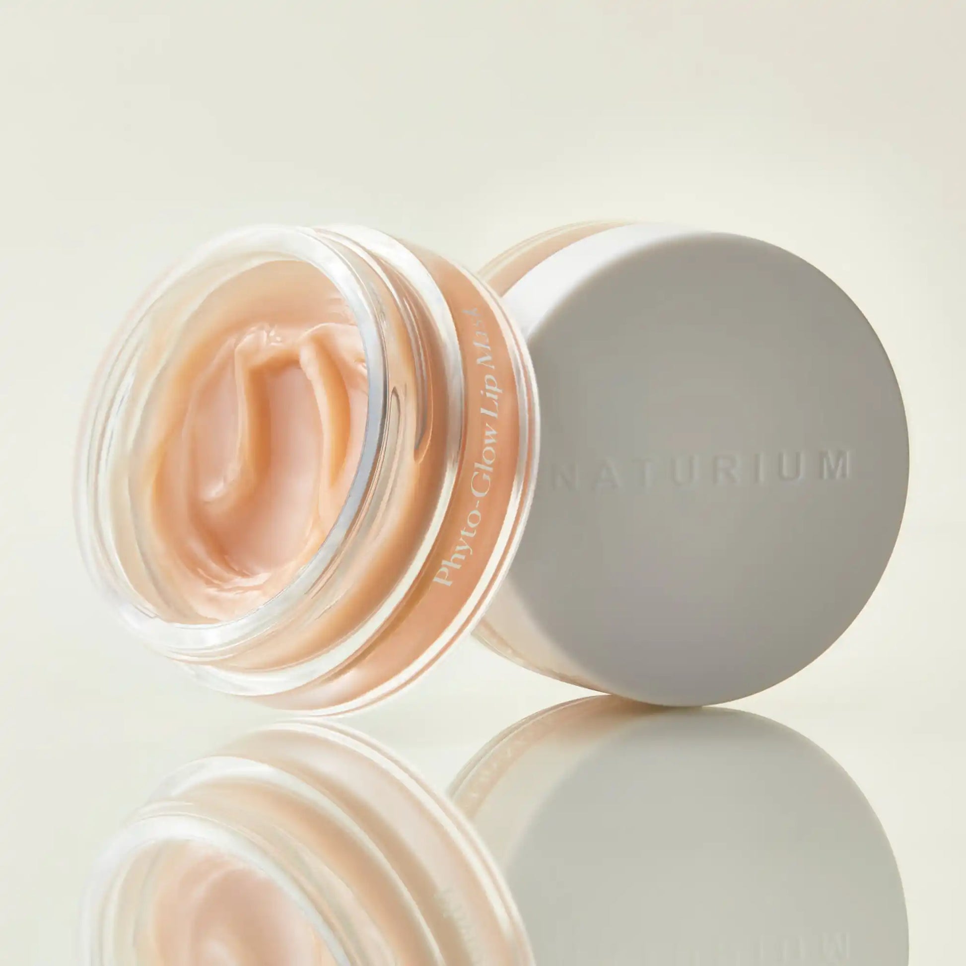 phyto-glow-lip-mask-w7 phyto-lipmask_0607-crop.webp